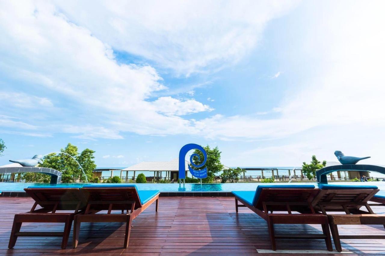Royal Phala Cliff Beach Resort Ban Chang (Rayong) Exterior foto