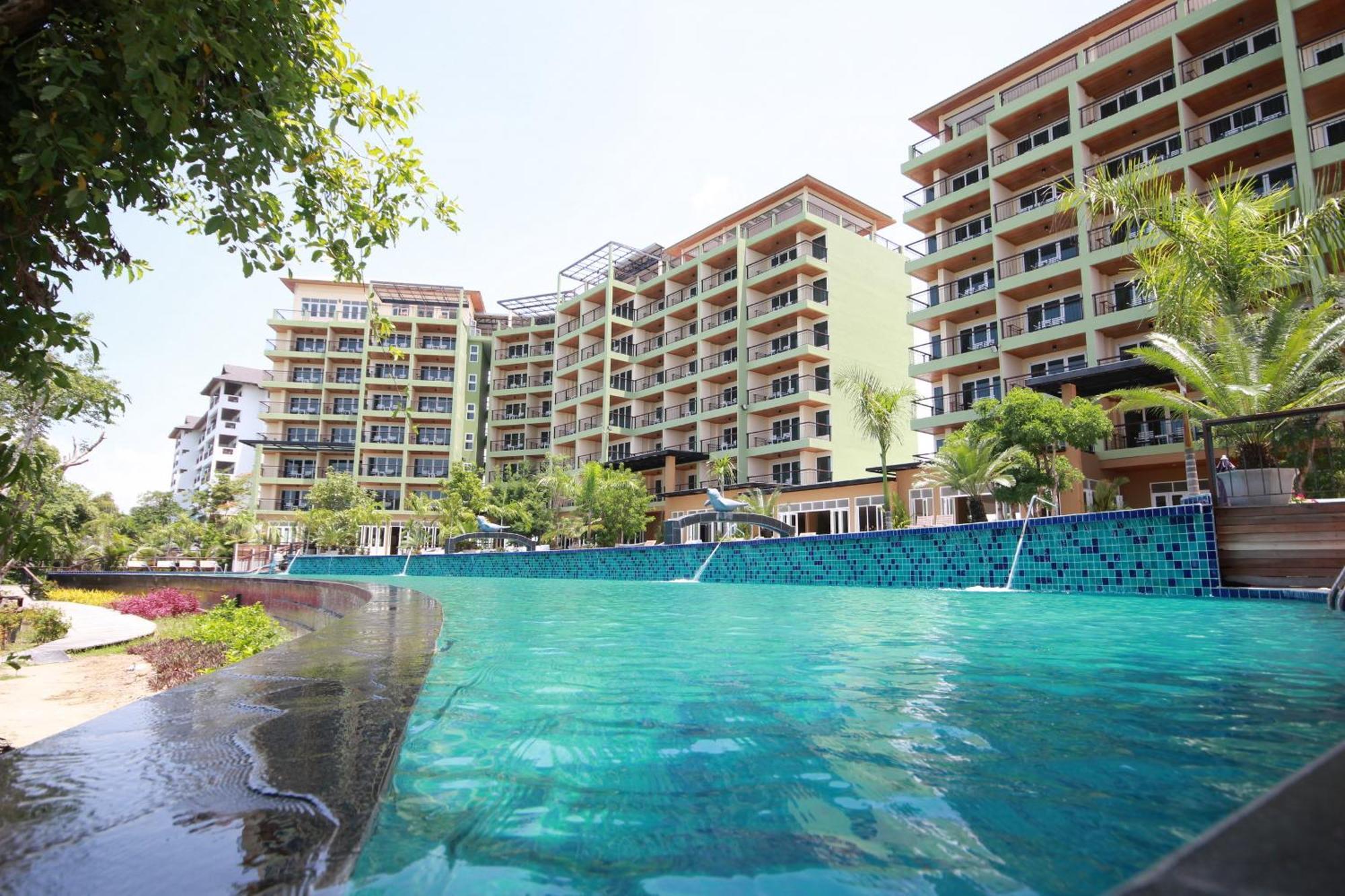 Royal Phala Cliff Beach Resort Ban Chang (Rayong) Exterior foto