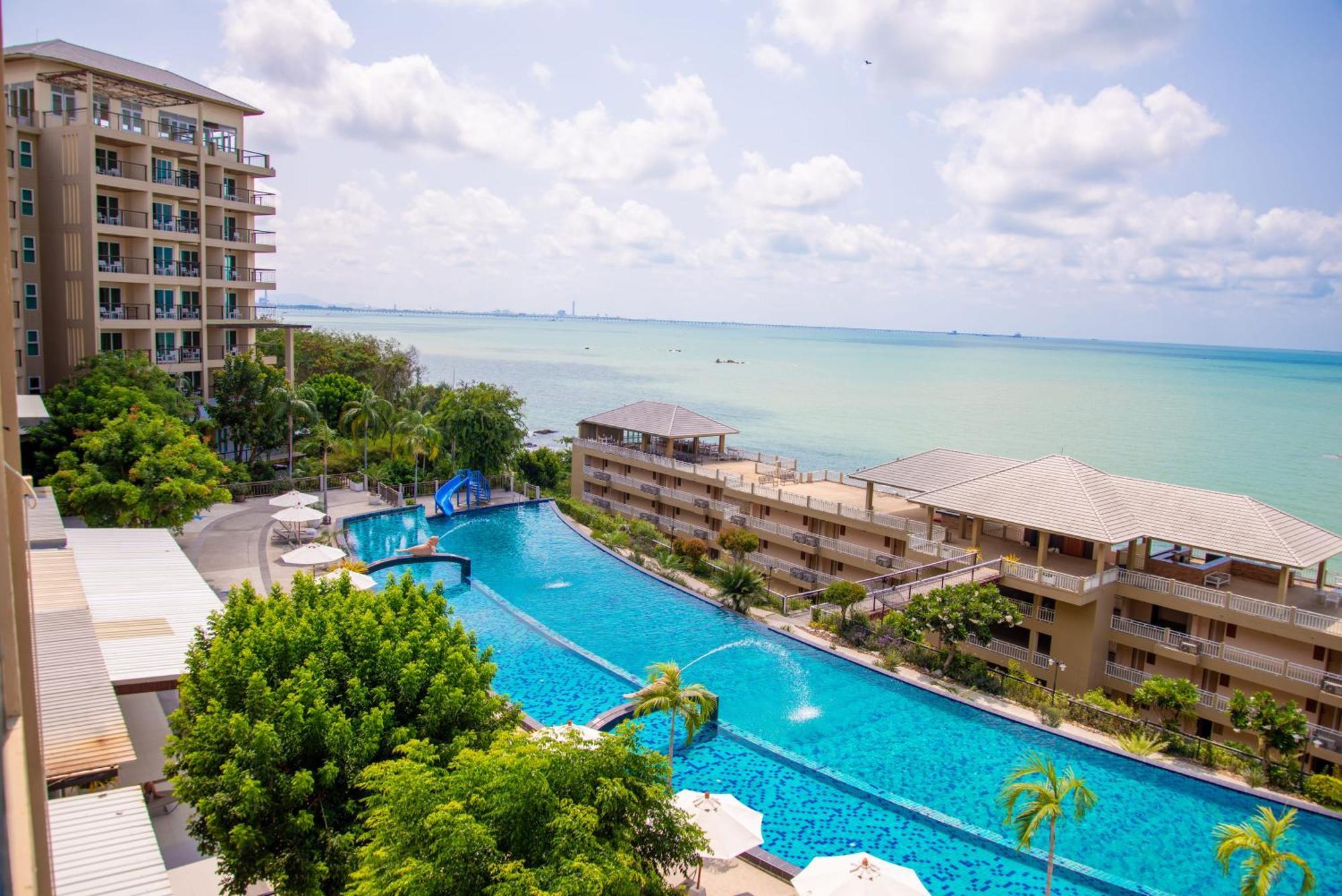 Royal Phala Cliff Beach Resort Ban Chang (Rayong) Exterior foto