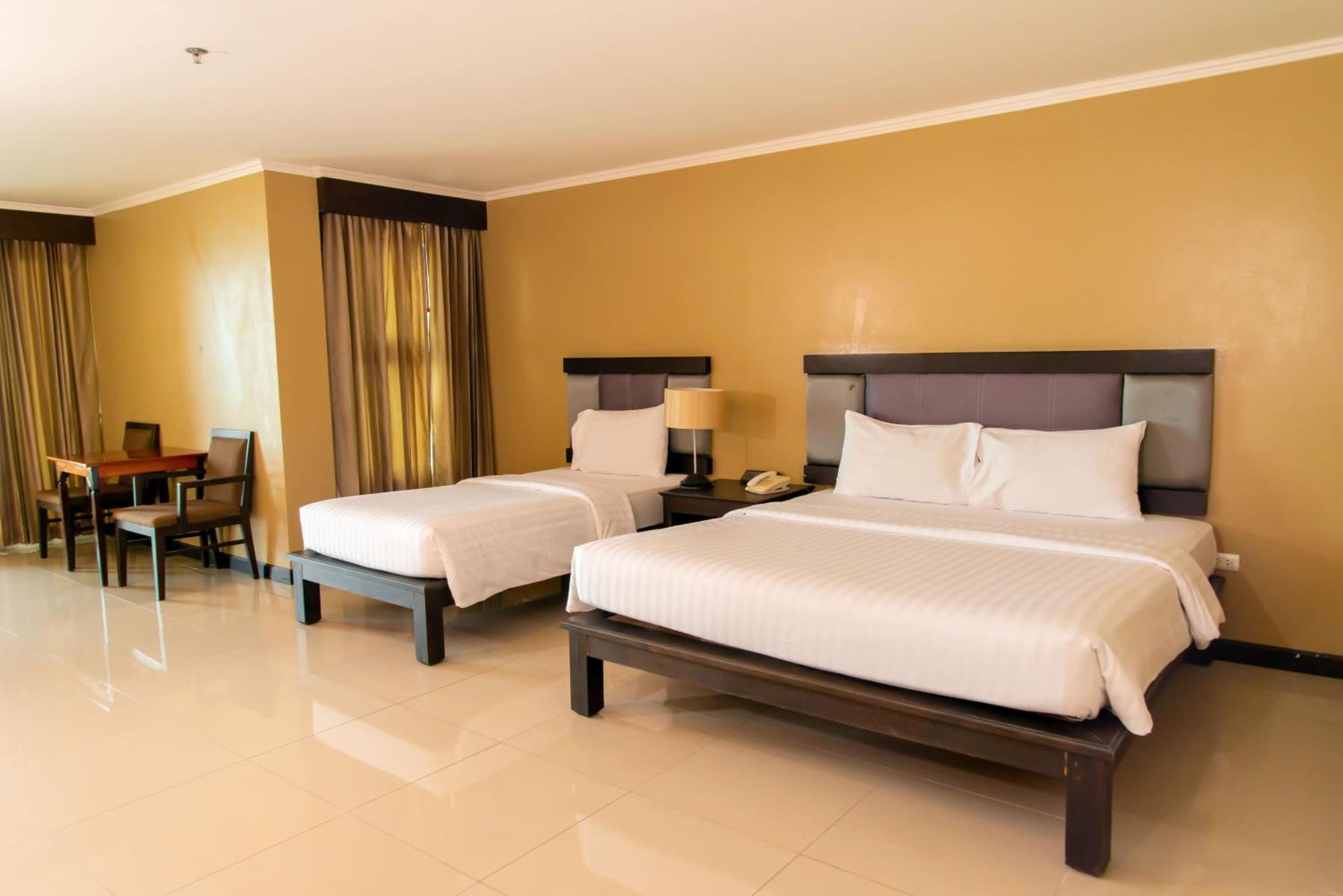 Royal Phala Cliff Beach Resort Ban Chang (Rayong) Exterior foto