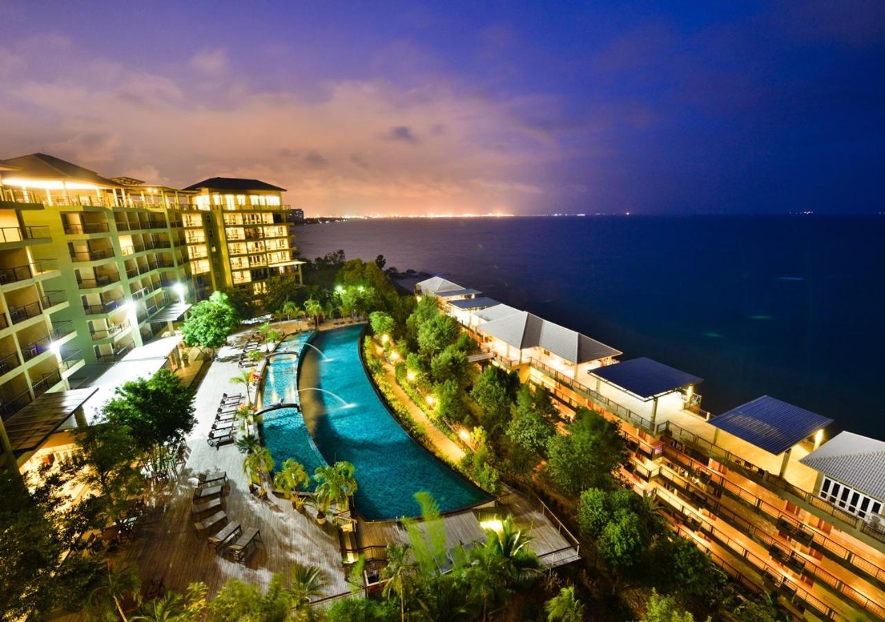 Royal Phala Cliff Beach Resort Ban Chang (Rayong) Exterior foto